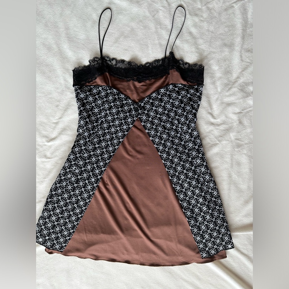 Brown and black mini dress #cute #artsy